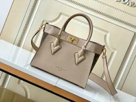 Picture of LV Lady Handbags _SKUfw138371097fw